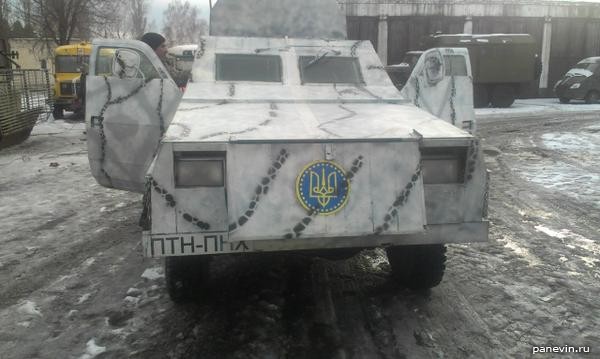 Бронированный внедорожник