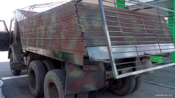 КамАЗ, бронированный арматурой