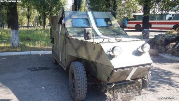 Бронеавтомобиль Nissan Patrol