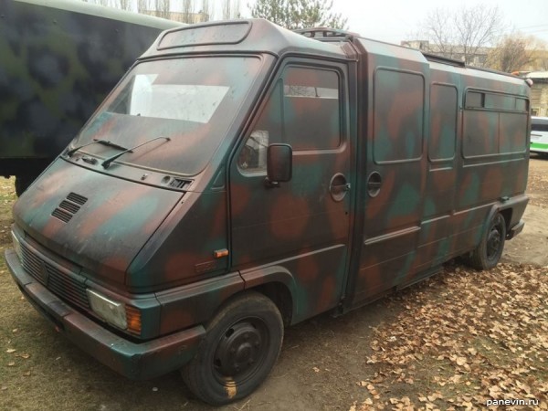 Микроавтобус Renault