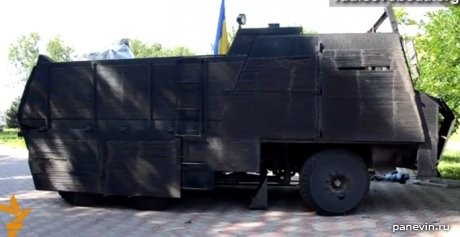 Бронированный украинский грузовик