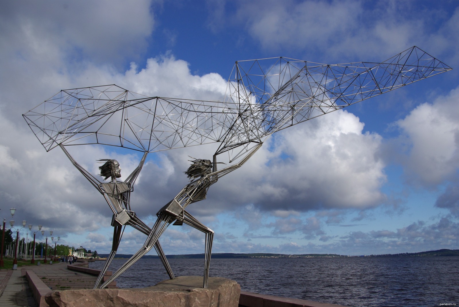 Скульптура «Рыбаки» фото - Петрозаводск - Фотографии и ...