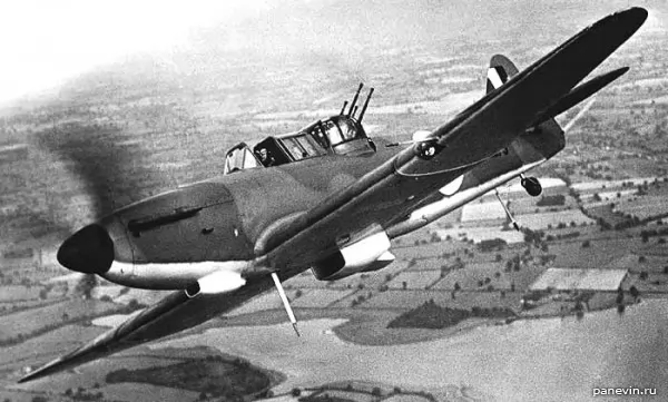 Британский истребитель P.82 «Defiant»