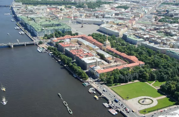 Admiralty, a Senatskaya Square