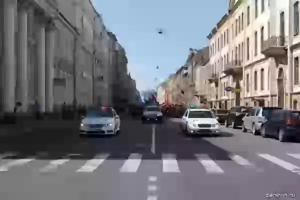 Airborne Forces Day. Procession of a column of commandoes on the Millionnaya street.