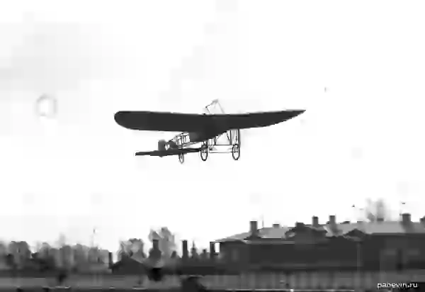 Аэроплан Блерио в воздухе