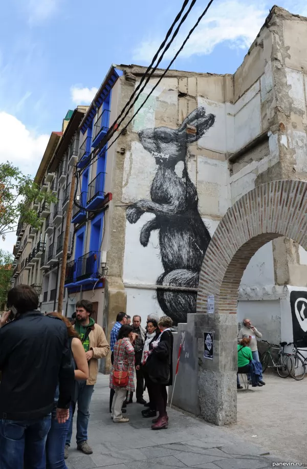 Drawing on a wall: a huge hare