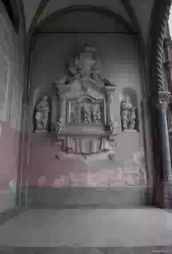 Charles Burbonsky's Crowning — a bas-relief of a southern portico of the Cathedral of Palermo