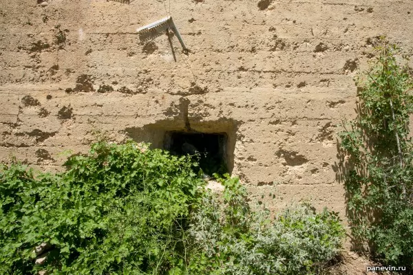 Entrance in cellars of ammunition