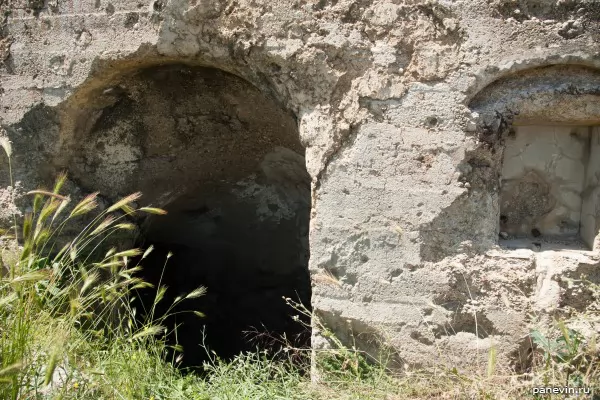 Entrance in cellars of ammunition