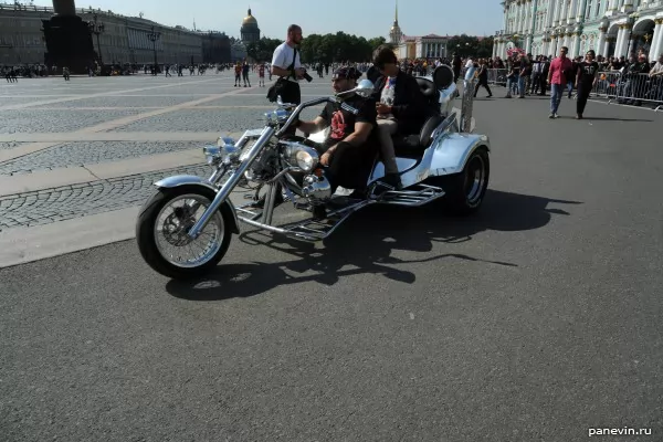 Silvery tricycle