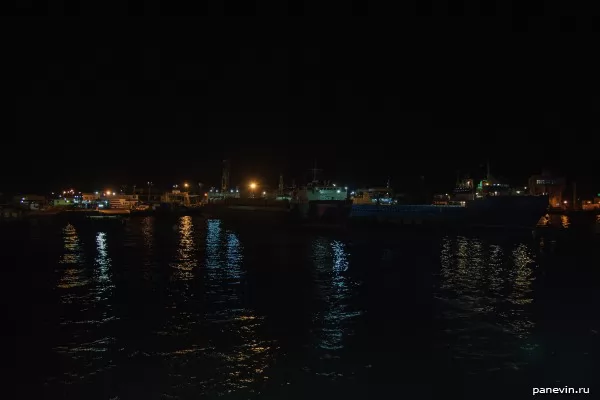 Ferry mooring at Continent