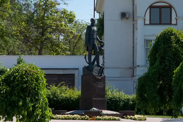 Monument to Admiral Senyavin