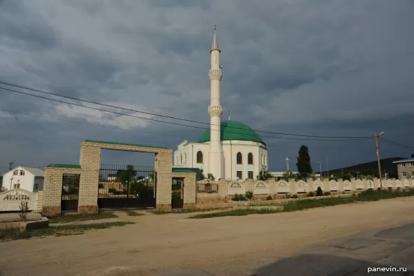 Мечеть с минаретом