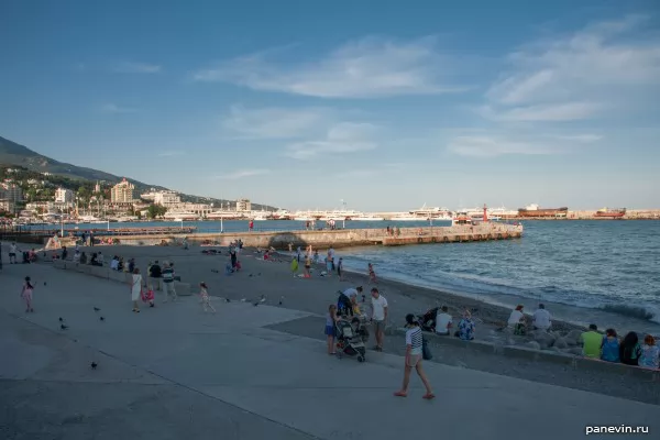  Quay of Yalta