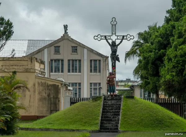 Cross in a cathedral court yard