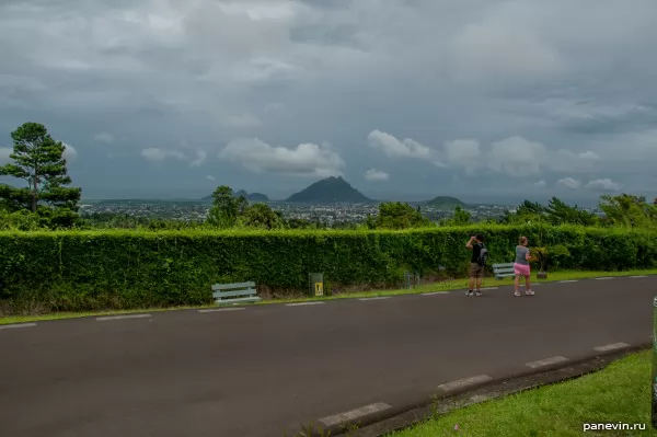 Road round a volcano