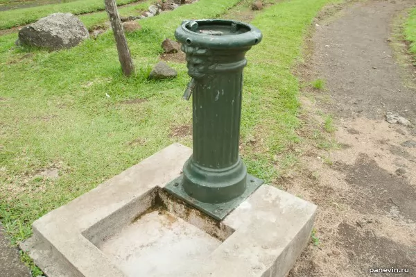 Drinking fountain