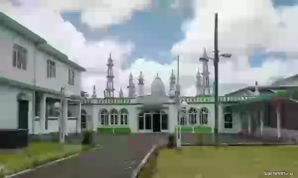 Islamic mosque and madrasah