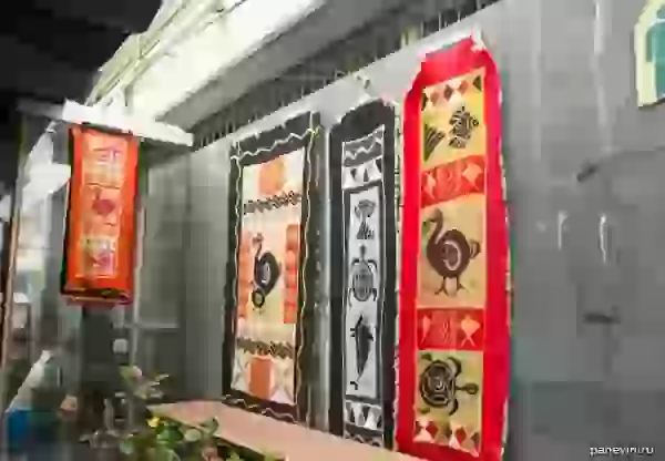 Market of Port Louis. Towels with a bird Dodo — symbol of Mauritius