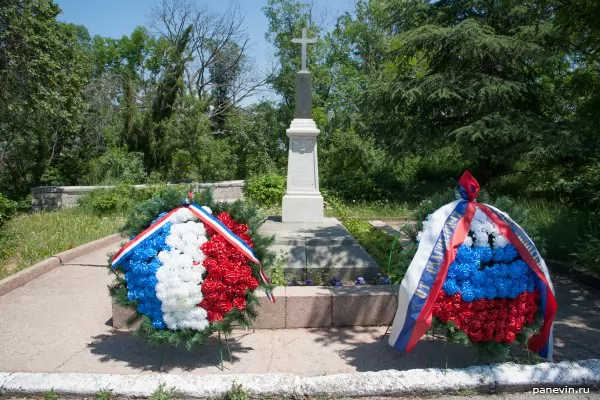 Memorable stela, to defenders of Sevastopol in the first defence of a city