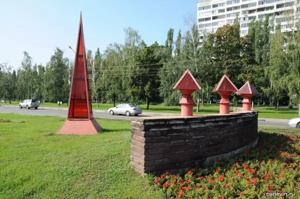 Monument to carrot or the Unknown Hare