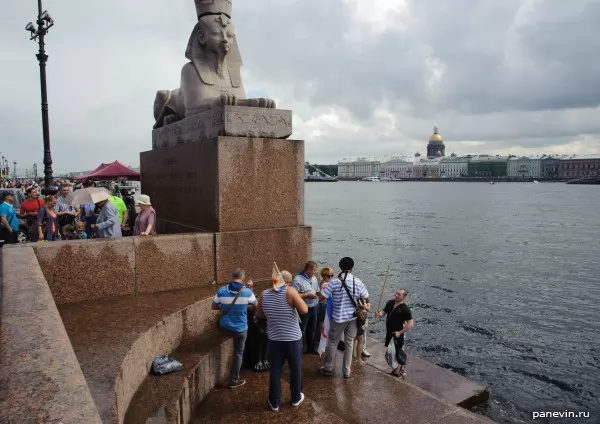 Sphinx on University quay