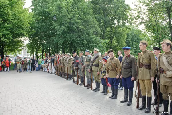 Russian infantry of different years