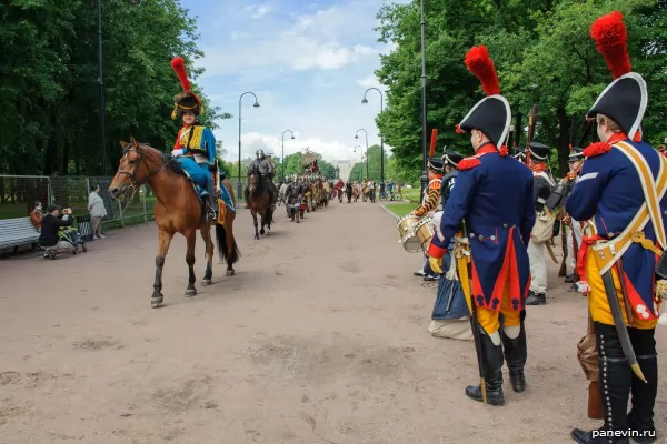Cavalry and infantry of times of war against Napoleon