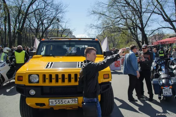 Selfie with Hummer