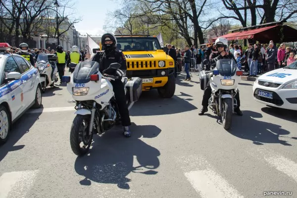 Полицейские мотоциклисты