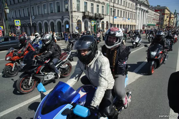 Columned motorcyclists on Nevsky prospectus