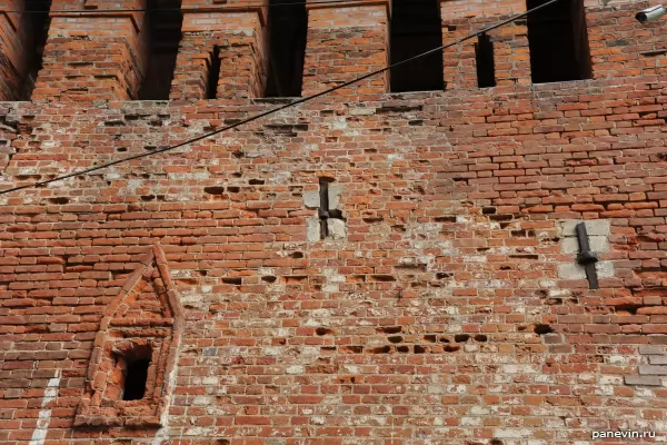  Unknown pig-iron elements in a wall