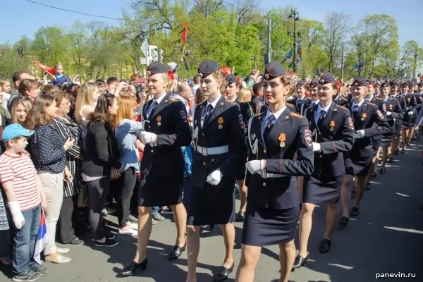 Girls-policemen