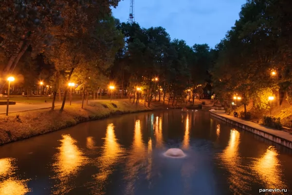 Pond in the Lopatinsky park