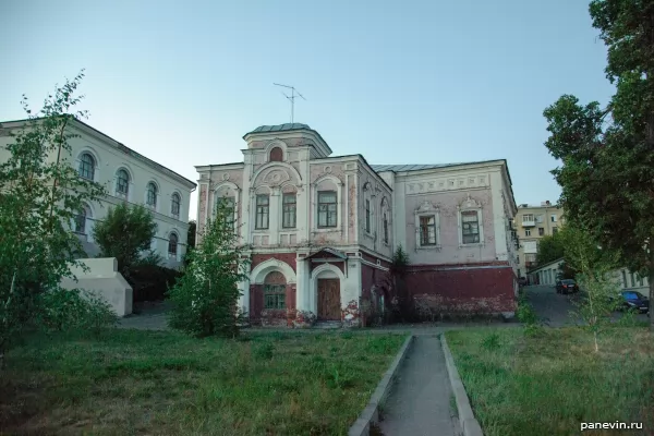 Бывшая Гостинодворская церковь св. Николая