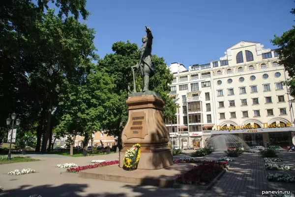 The monument to Peter I