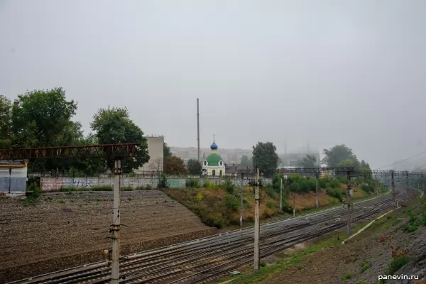 Railway tracks, view of the Church of St. Luke, Archbishop of Crimea at the Ryazan Military Hospital
