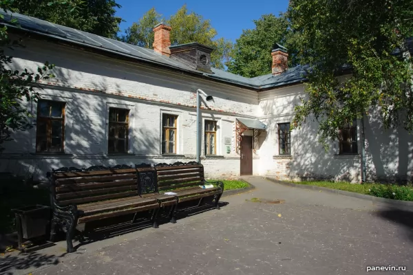 Courtyard of the Znamensky Monastery