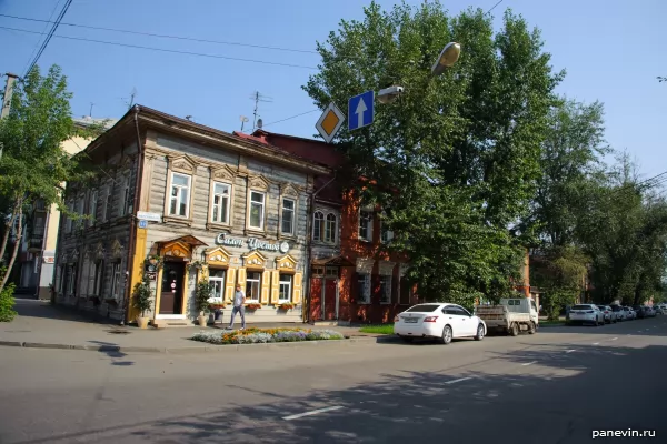 Wooden house, Russian street, 19