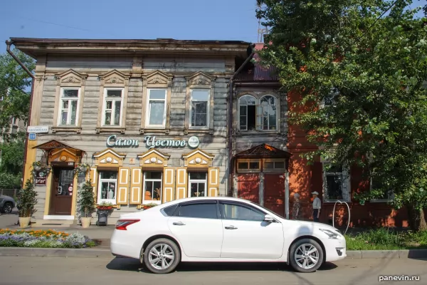 Wooden house, Russian street, 19