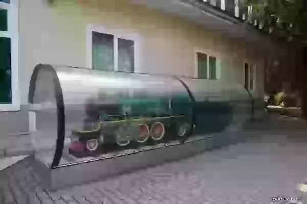 Первый паровоз детской железной дороги