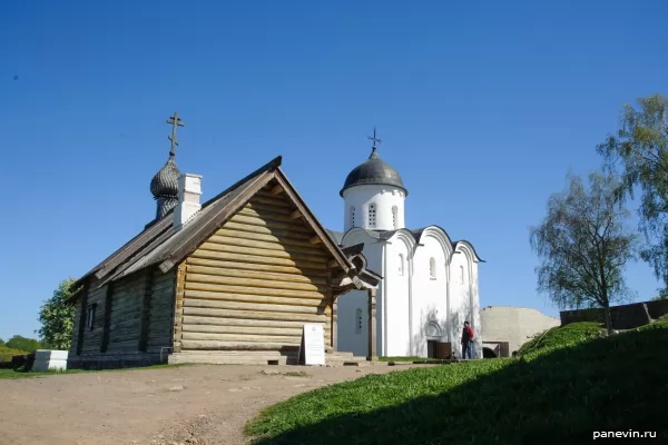 Церкви Дмитрия Солунского и Святого Георгия