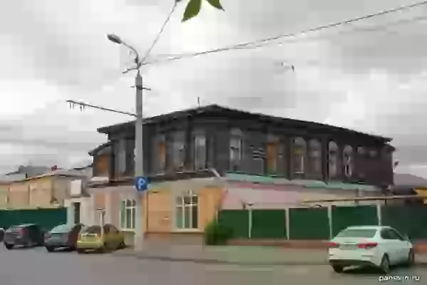 Кирпично-деревянный дом, улица Куйбышева, 73