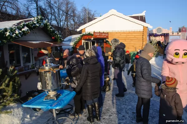 Samovar with tea and coffee stall