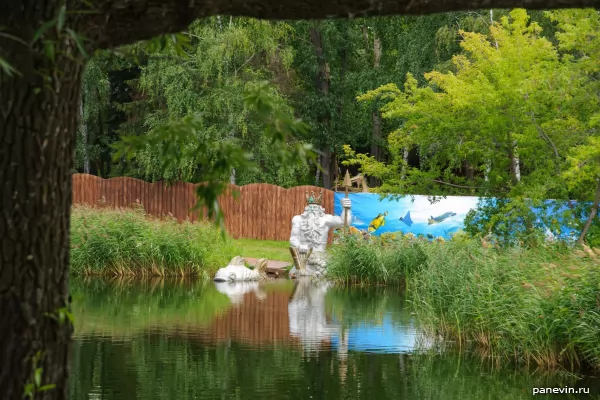 The sculpture "Neptune"