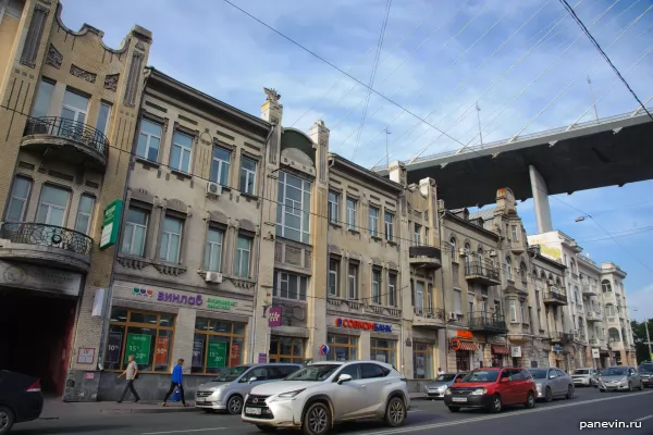 Former Unzhakova apartment building