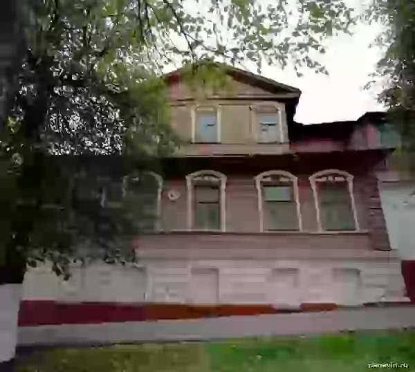 Деревянный дом XIX века