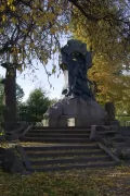 Monument to the crew of the destroyer «Guarding»