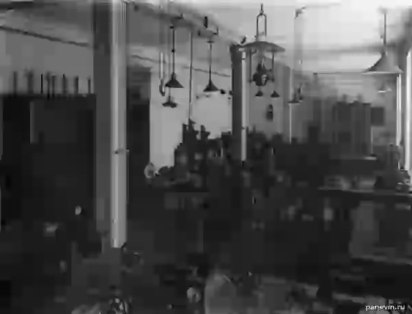 Общий вид телеграфной лаборатории. Электротехнический институт императора Александра III